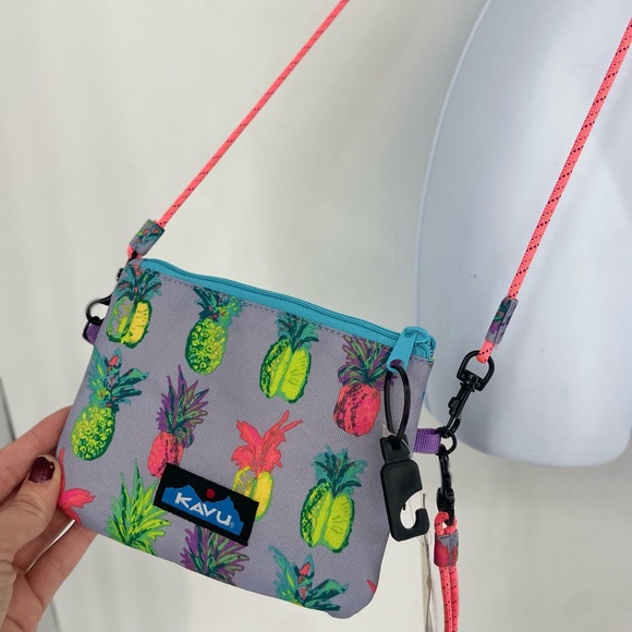 NEW Kavu Renrose Pineapple Pop Purse Crossbody Neon Blue Pink 80s Colorful Fun - Picture 3 of 5